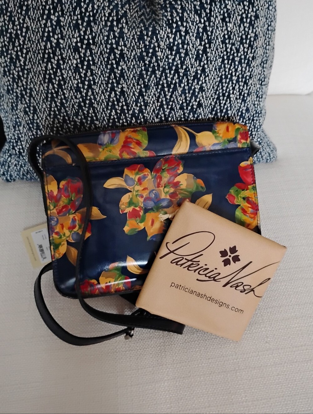 🌺Patrica Nash Floral Multicolor Leather Crossbody Bag Le Fleur P891532 Vallata